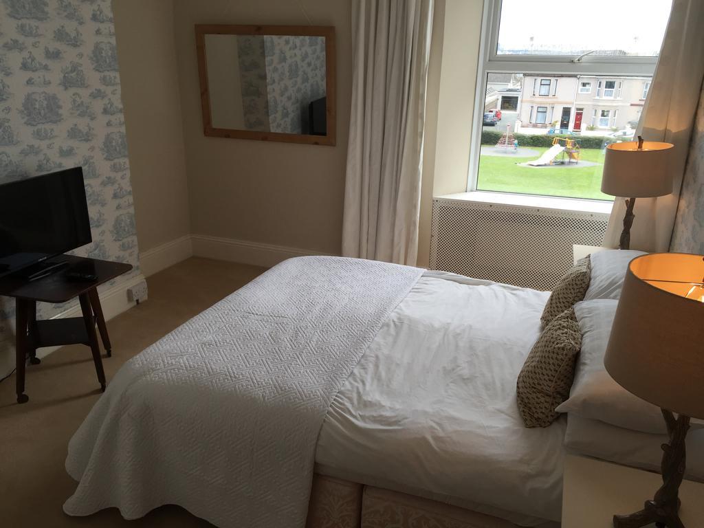 Cambridge House Bed & Breakfast Torpoint Exterior foto